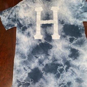 HUF Men’s Classic H Blue Lightning Wash Tee SZ L